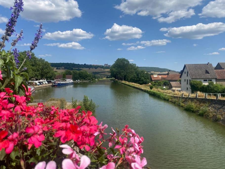 Apartamento Le Relais Vandenesse-en-Auxois Exterior foto